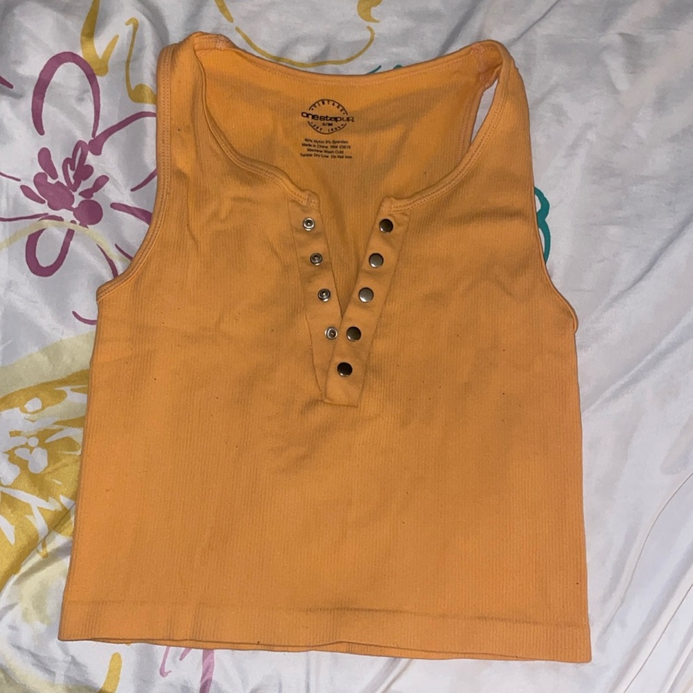 Orange top